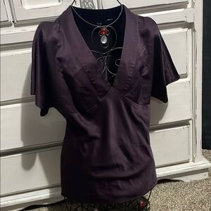 New York & Company Purple Fitted V-Neck Blouse